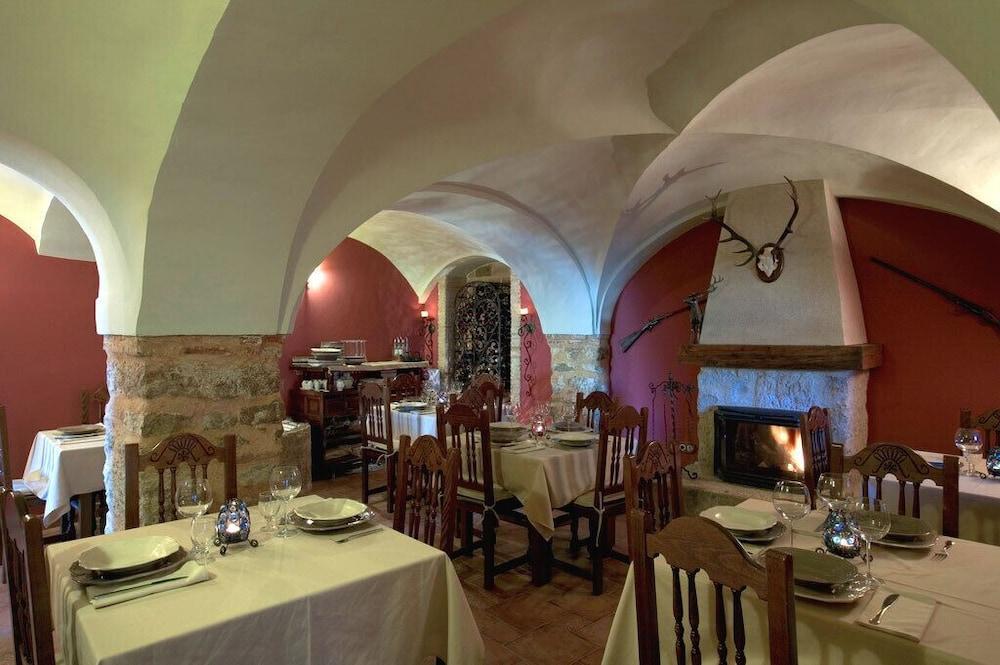 La Posada Del Canal Villanueva de San Mancio Buitenkant foto