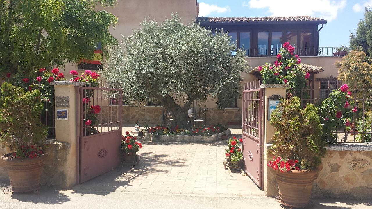 La Posada Del Canal Villanueva de San Mancio Buitenkant foto